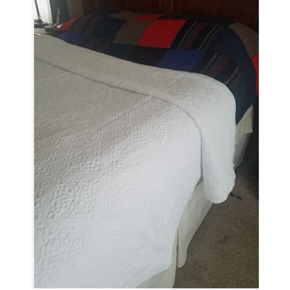 Southern Living Matelasse white cotton coverlet KING 92" X 96" blanket portugal - Picture 2 of 7